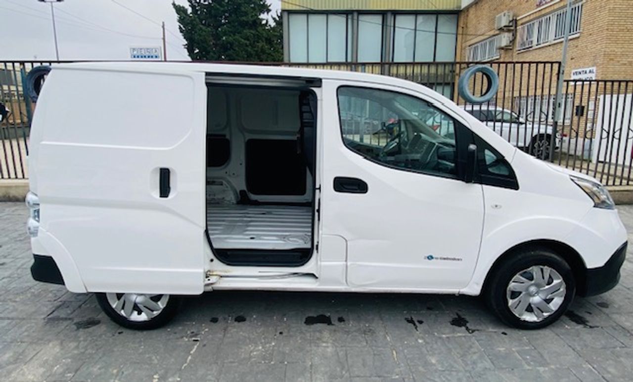 Foto Nissan e-NV200 6