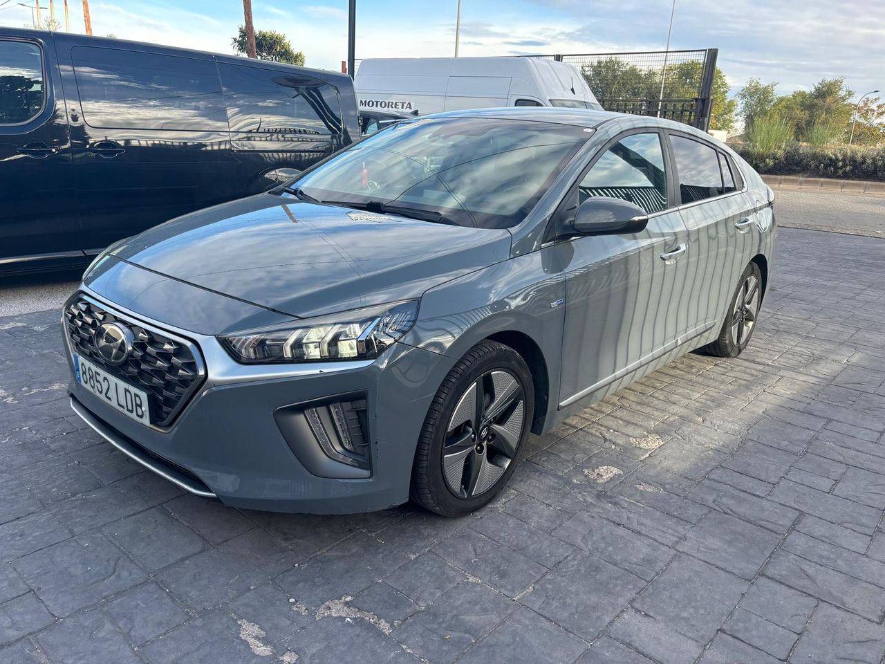 Foto Hyundai IONIQ 27