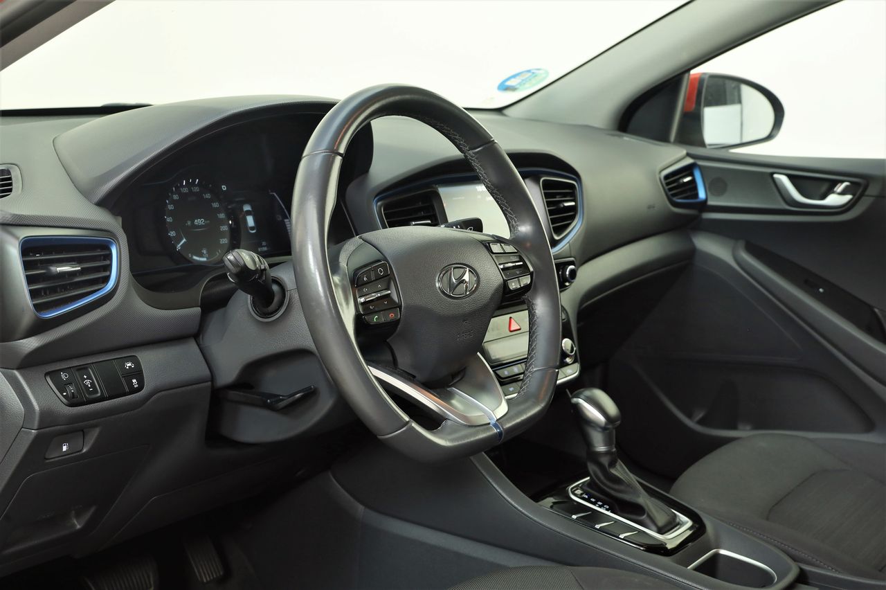 Foto Hyundai IONIQ 13