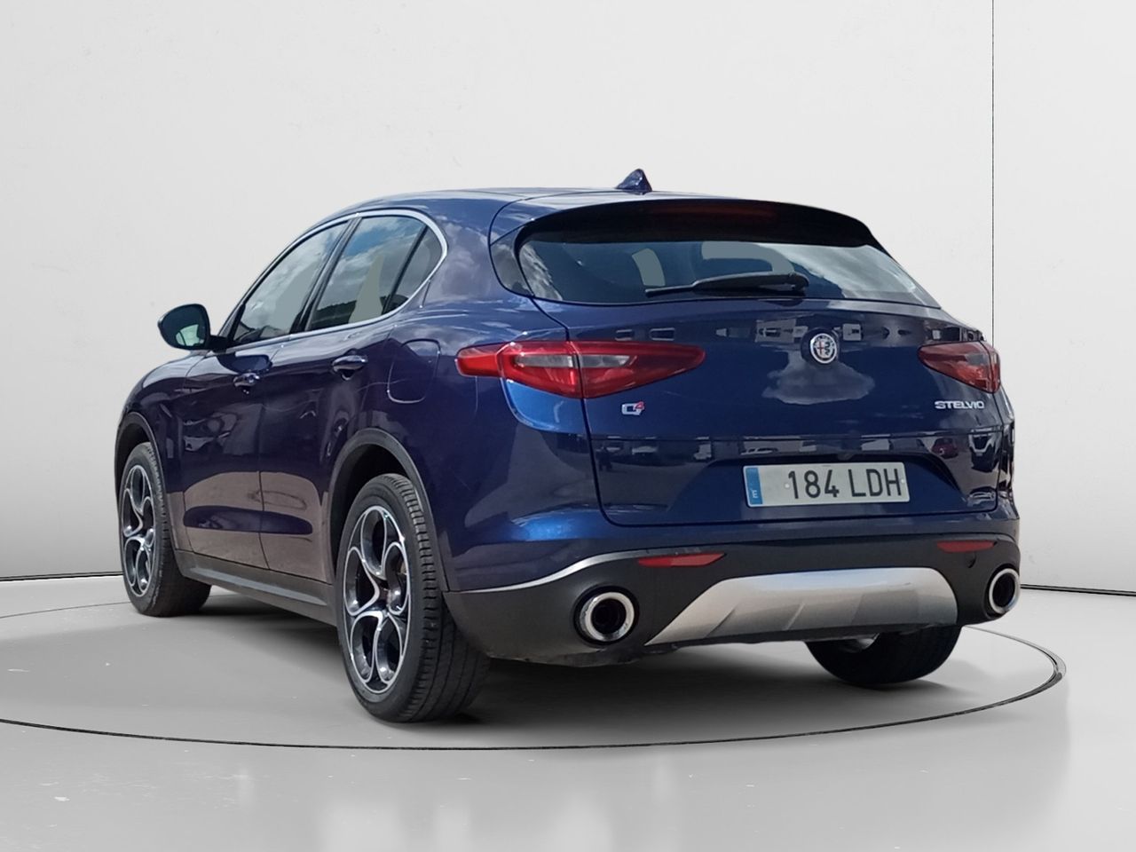 Foto Alfa Romeo Stelvio 4