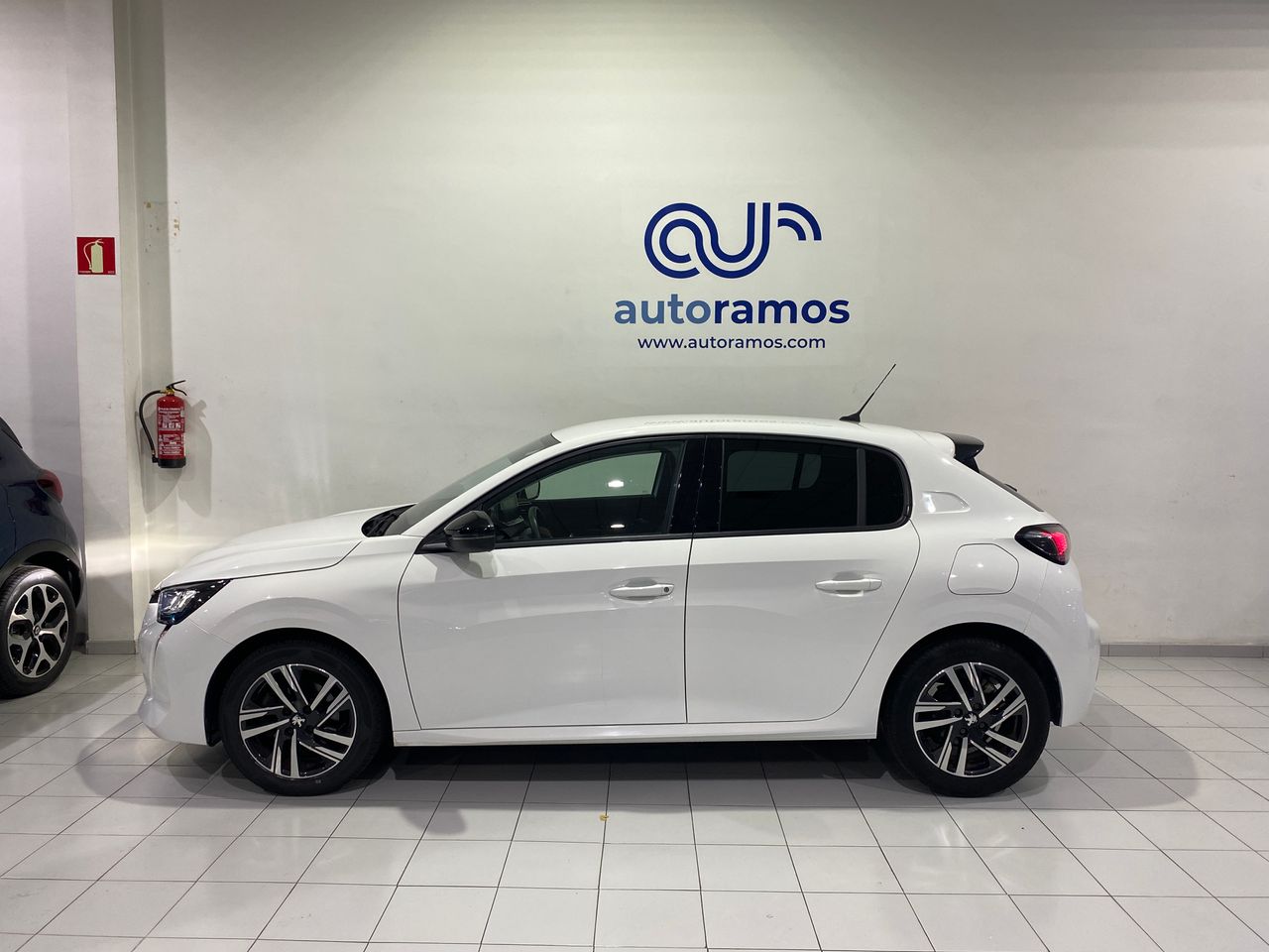 Foto Peugeot 208 5