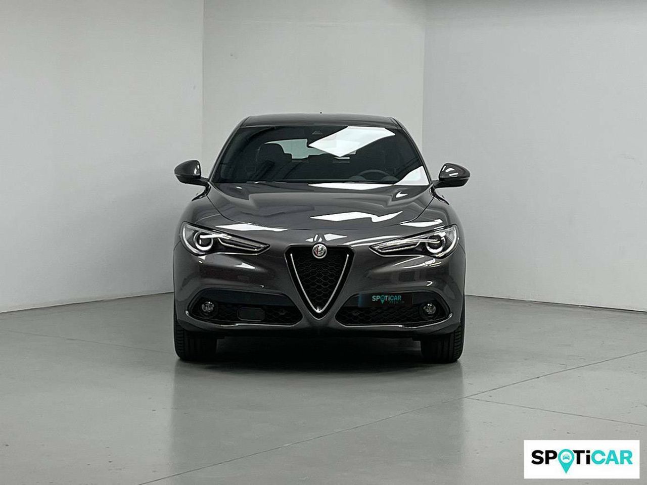 Foto Alfa Romeo Stelvio 2