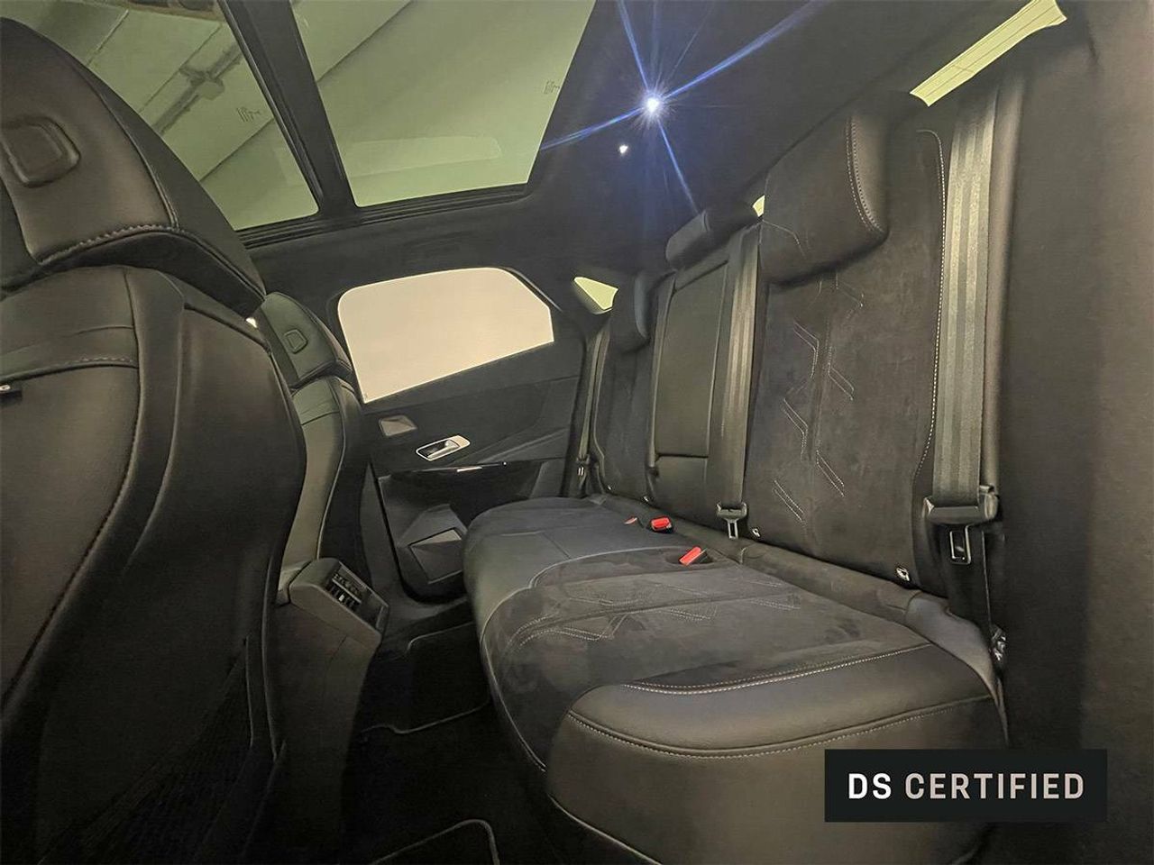 Foto DS Automobiles DS 7 Crossback 10