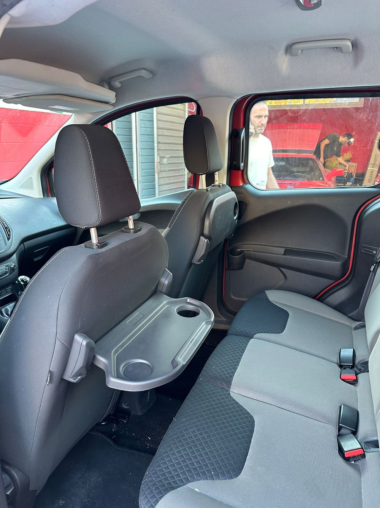 Foto Ford Tourneo Courier 15