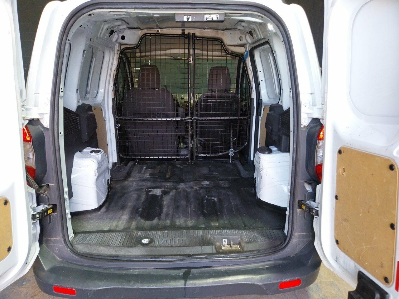 Foto Ford Transit  Courier 6