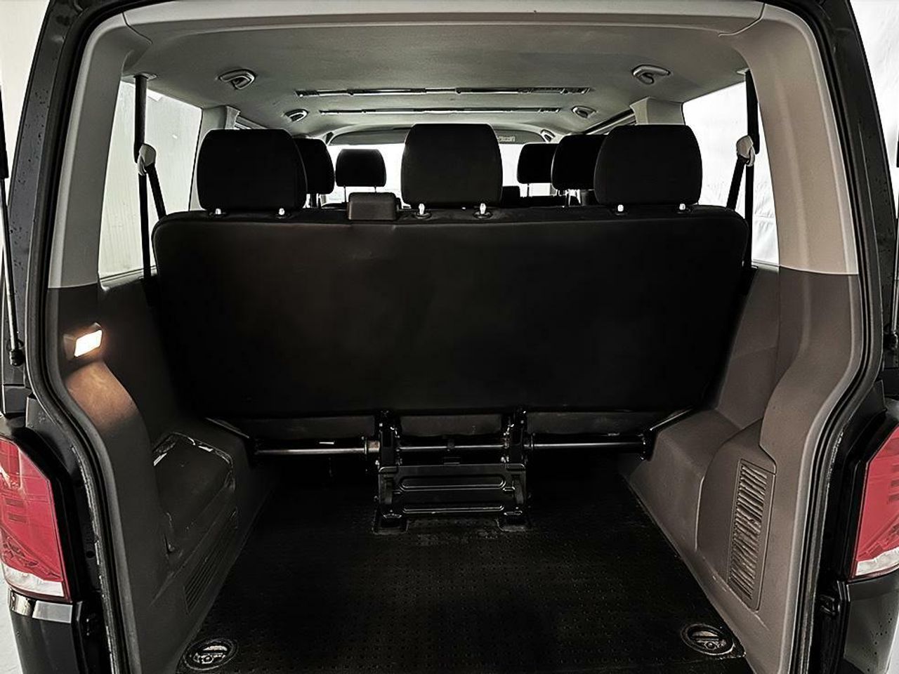 Foto Volkswagen Caravelle 18