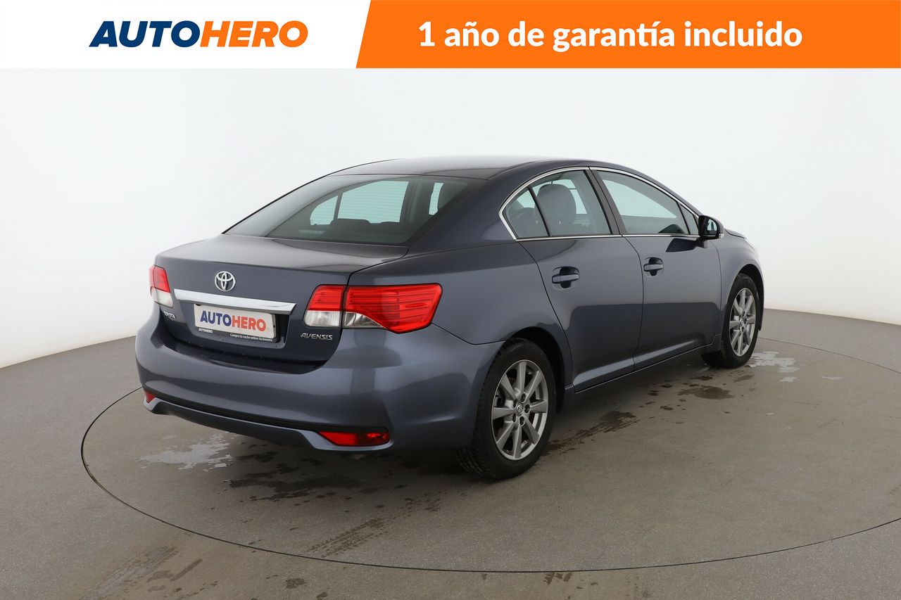 Foto Toyota Avensis 6