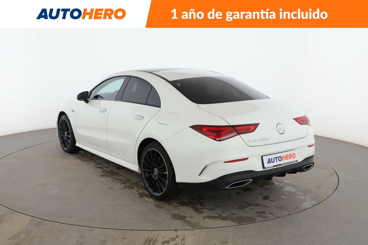 Foto Mercedes-Benz Clase CLA 4