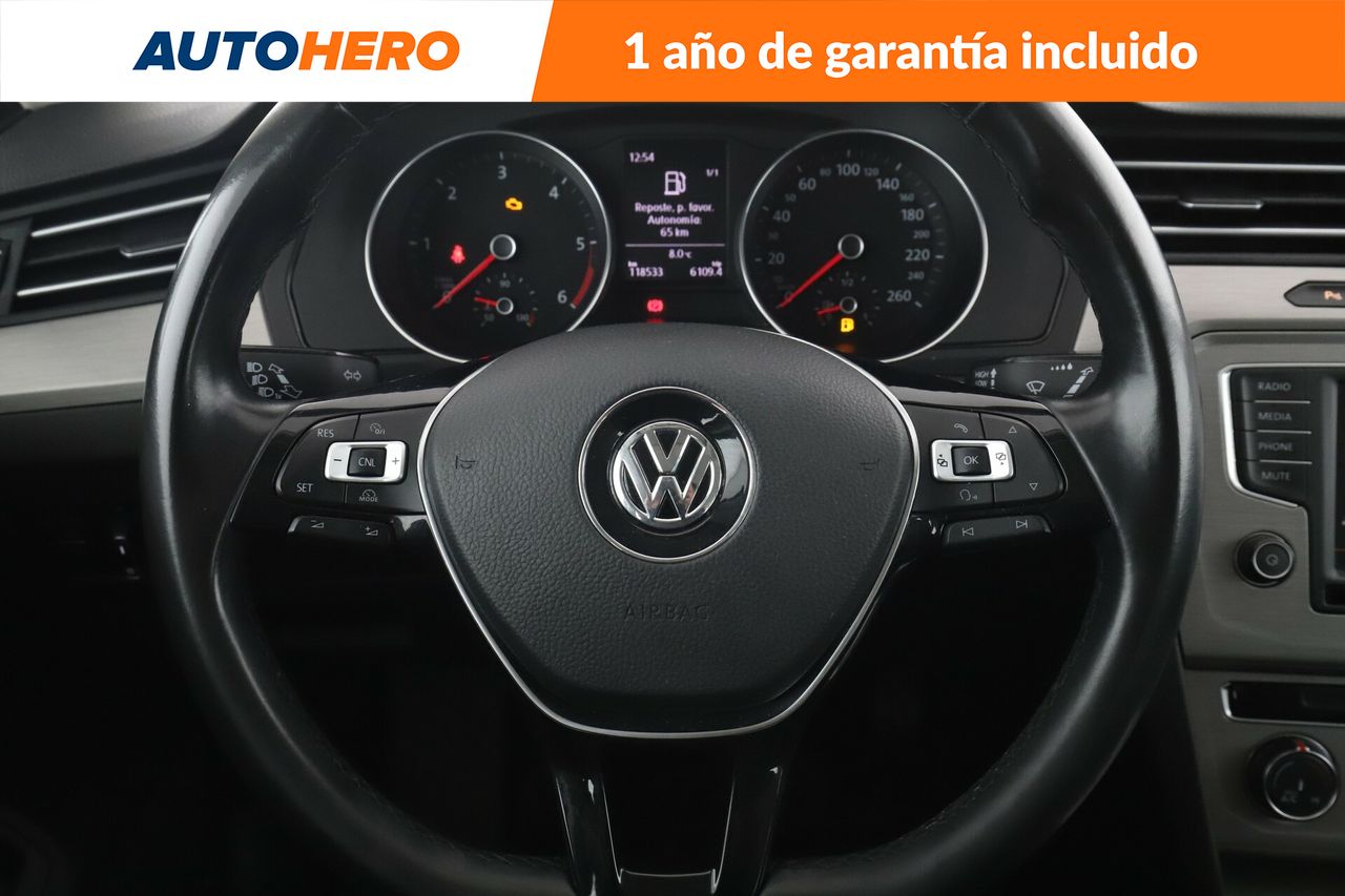 Foto Volkswagen Passat 20