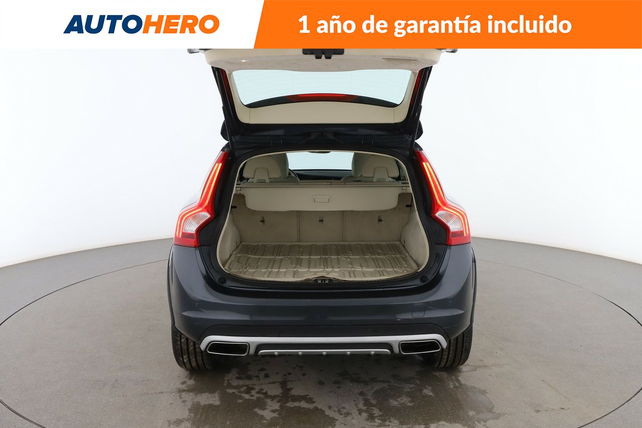 Foto Volvo V60 Cross Country 16