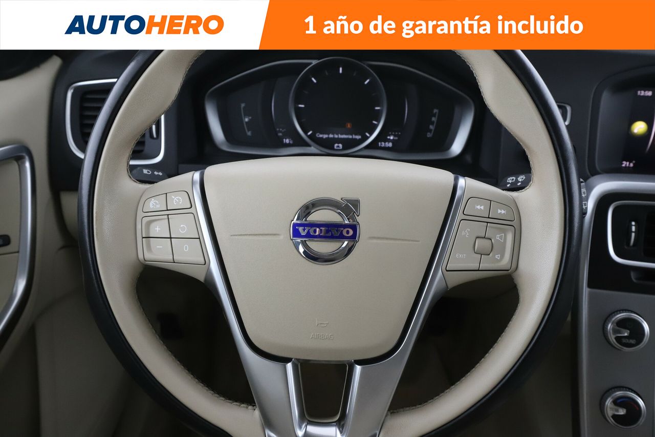 Foto Volvo V60 Cross Country 18