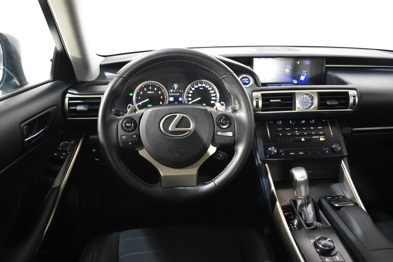 Foto Lexus IS 13