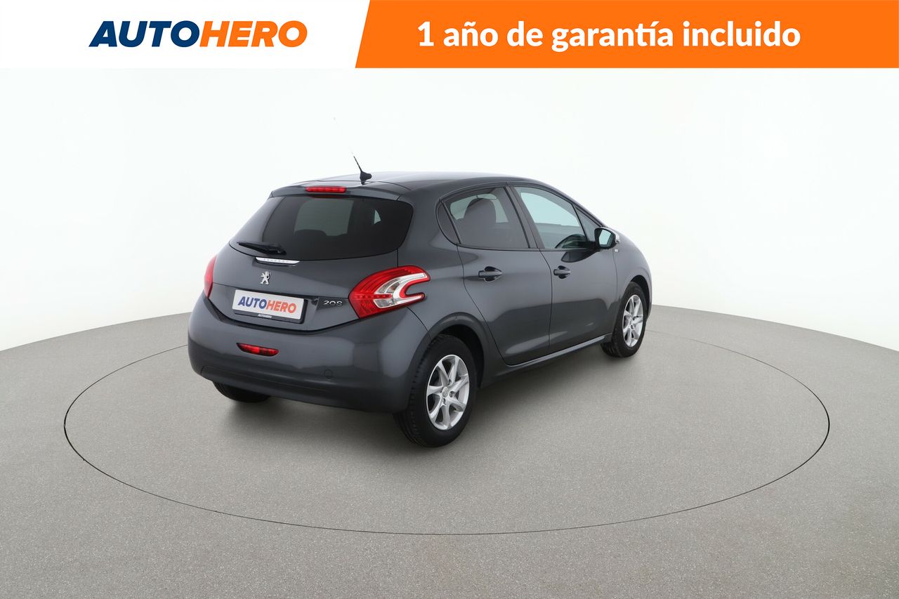 Foto Peugeot 208 6