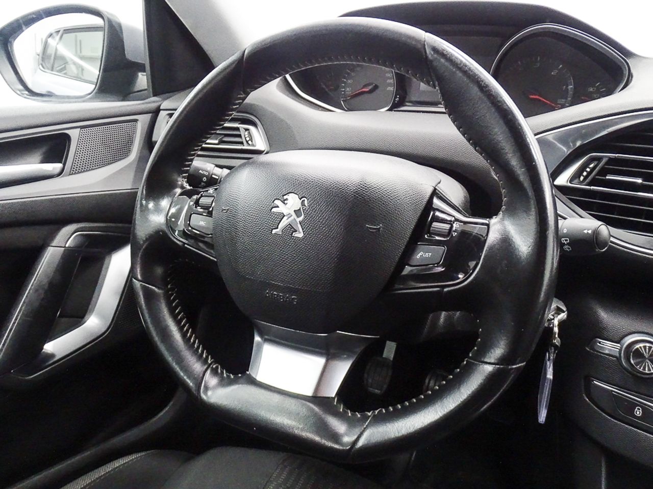 Foto Peugeot 308 16