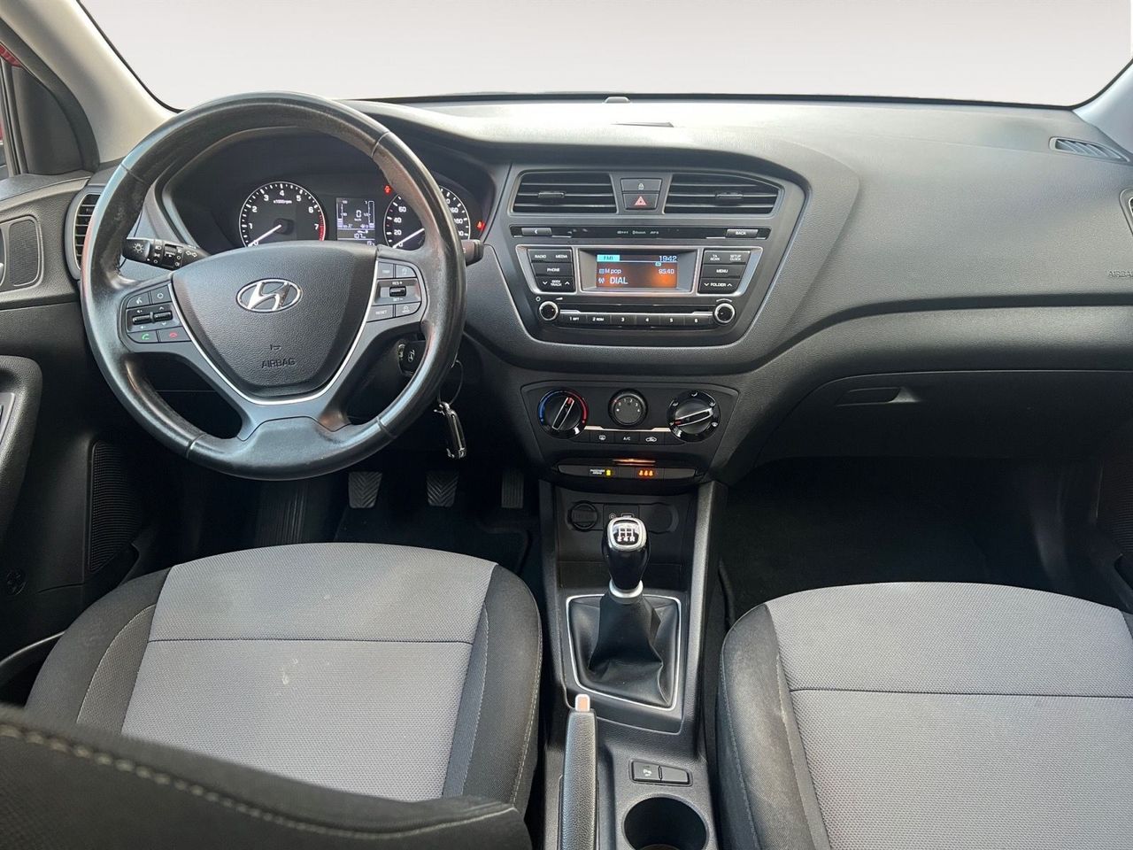 Foto Hyundai i20 9