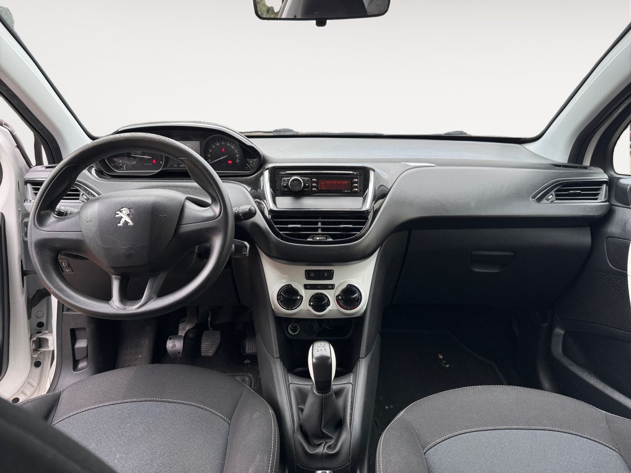 Foto Peugeot 208 8