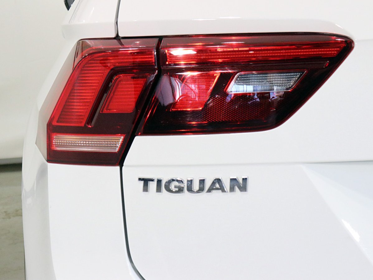 Foto Volkswagen Tiguan 9