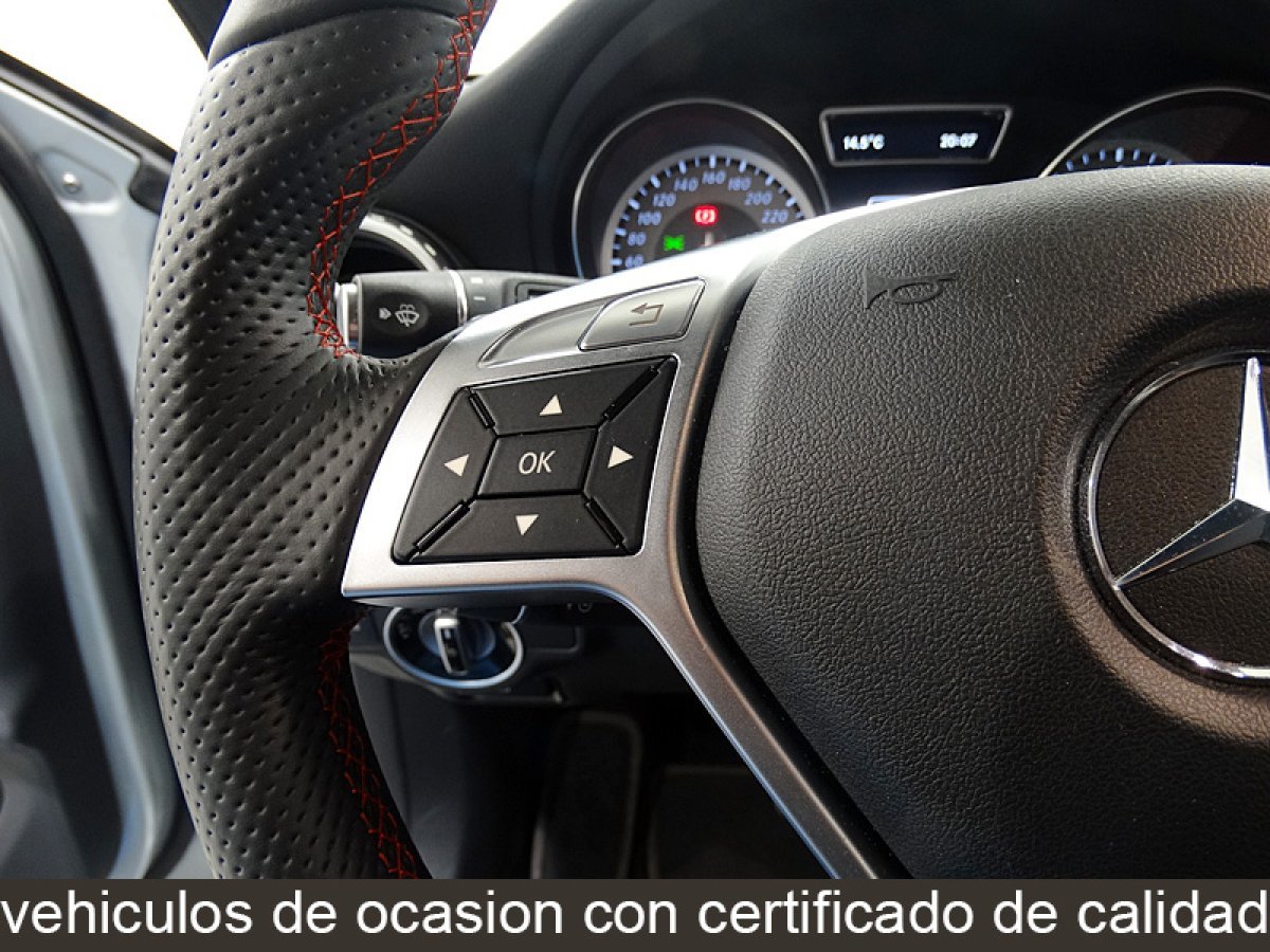 Foto Mercedes-Benz Clase GLA 30