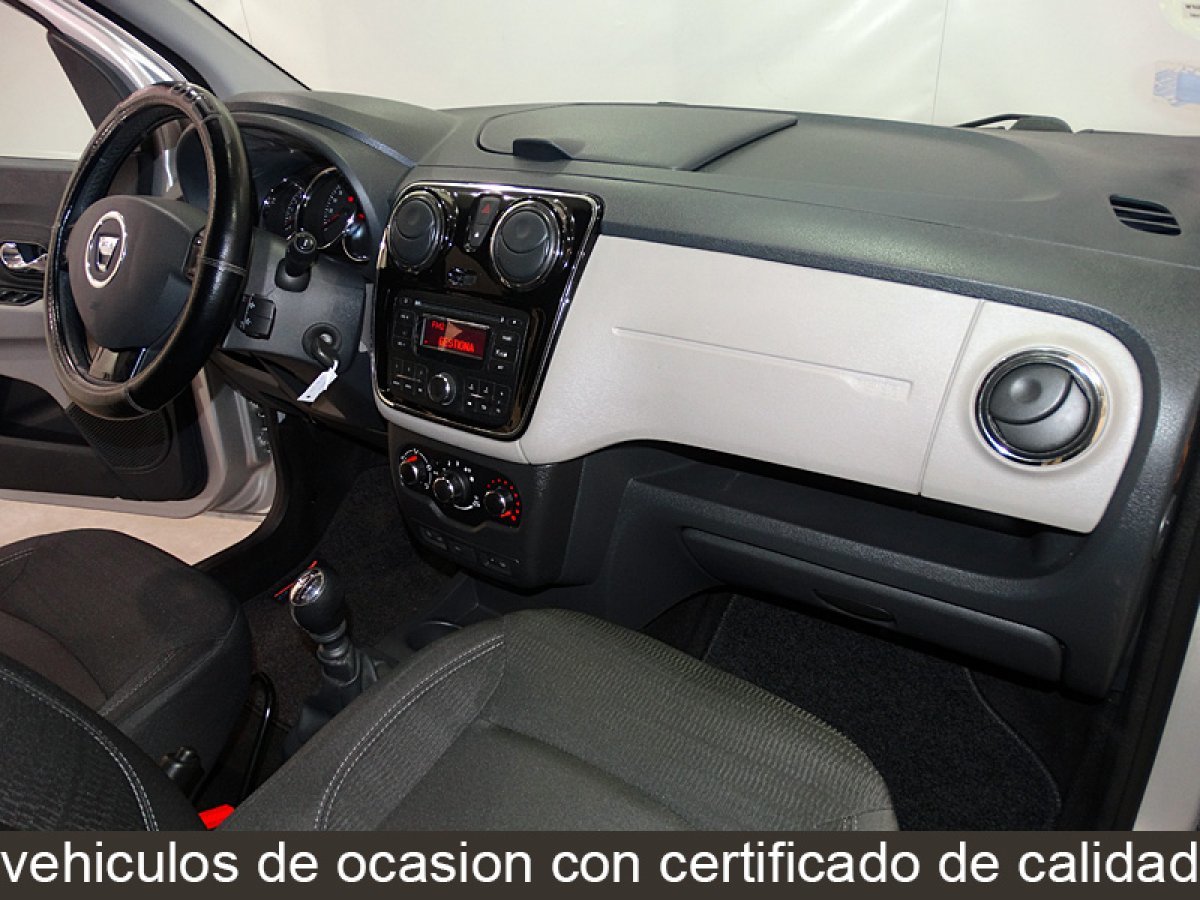 Foto Dacia Lodgy 32